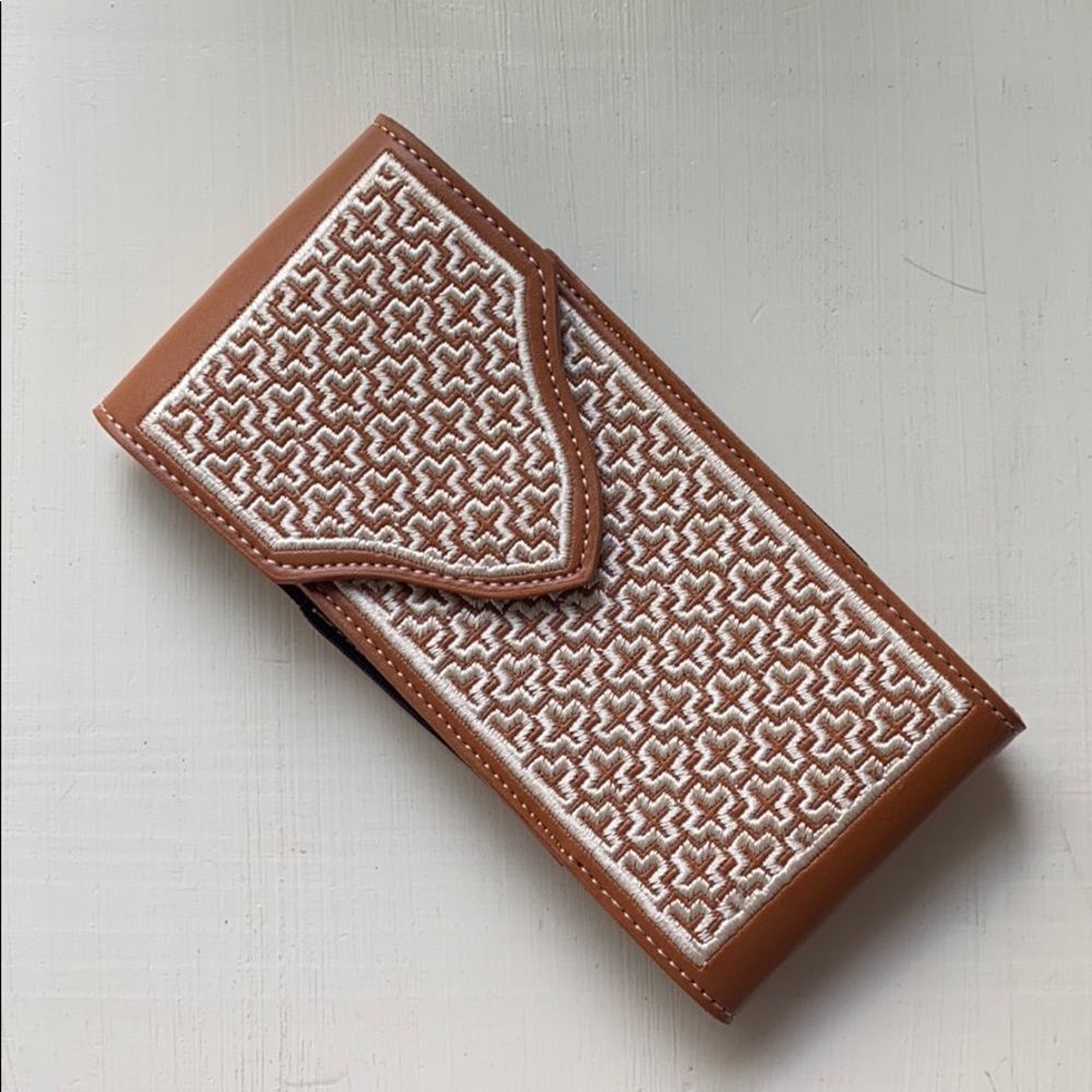 💥3/$30💥YAC Belt Phone Case